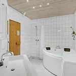 22 With Hot Tub * Rømø Kirkeby