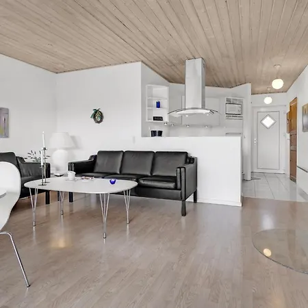 Romo 22 With Hot Tub Дом отдыха *