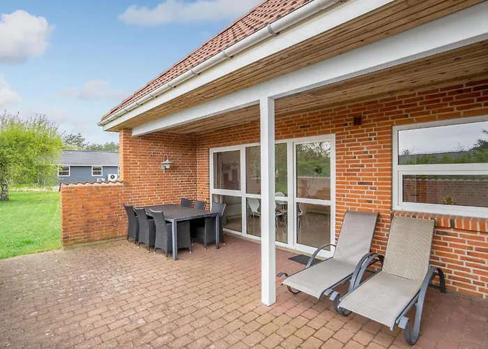 Prázdninový dům 22 With Hot Tub *