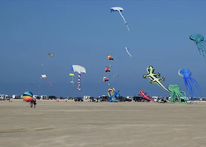 Prázdninový dům 22 With Hot Tub *